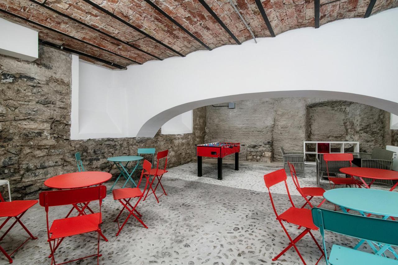 Spazio 77 - The House Of Travelers Como Exterior foto